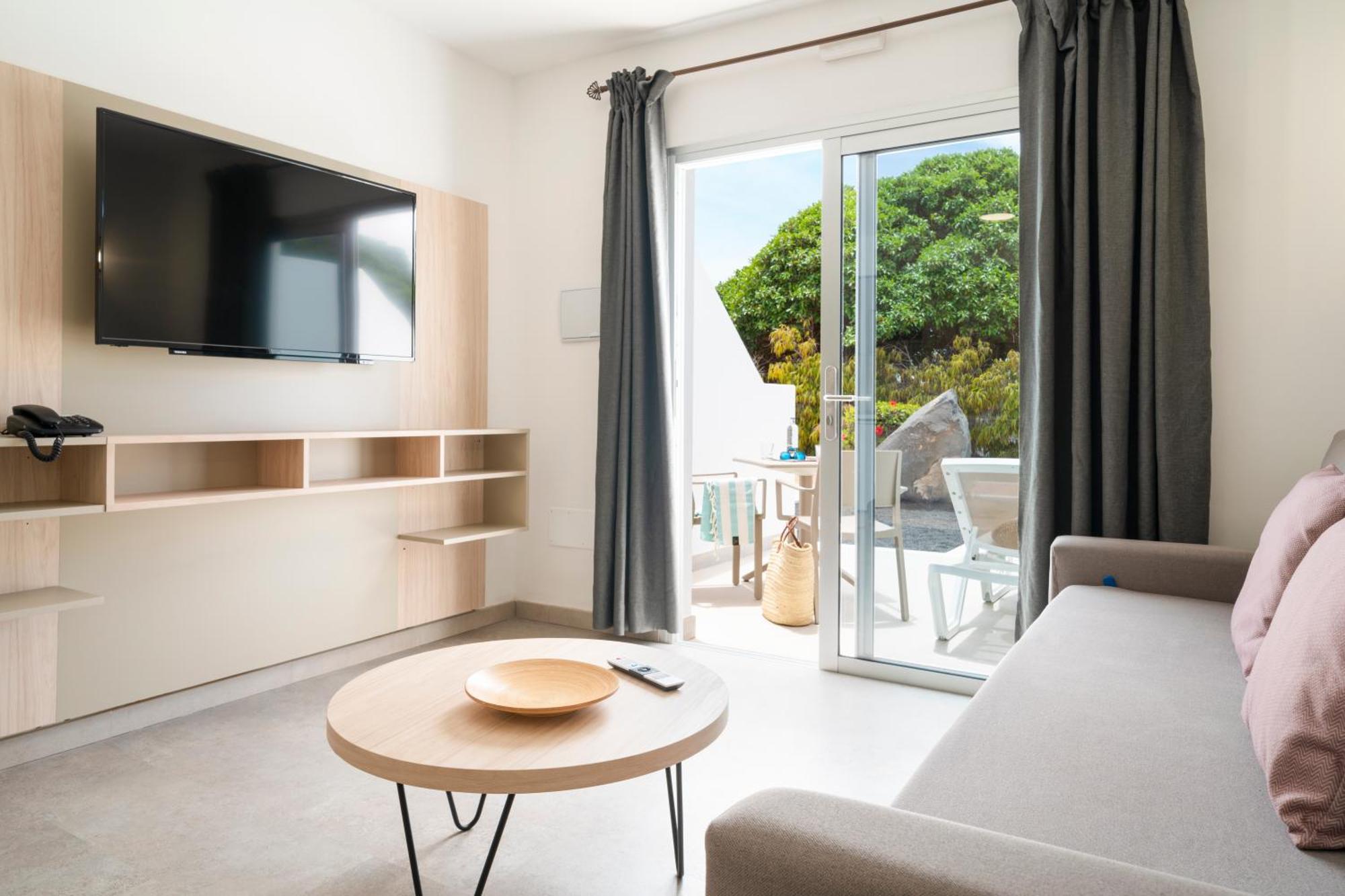 Apartamentos Santa Rosa Costa Teguise Bagian luar foto