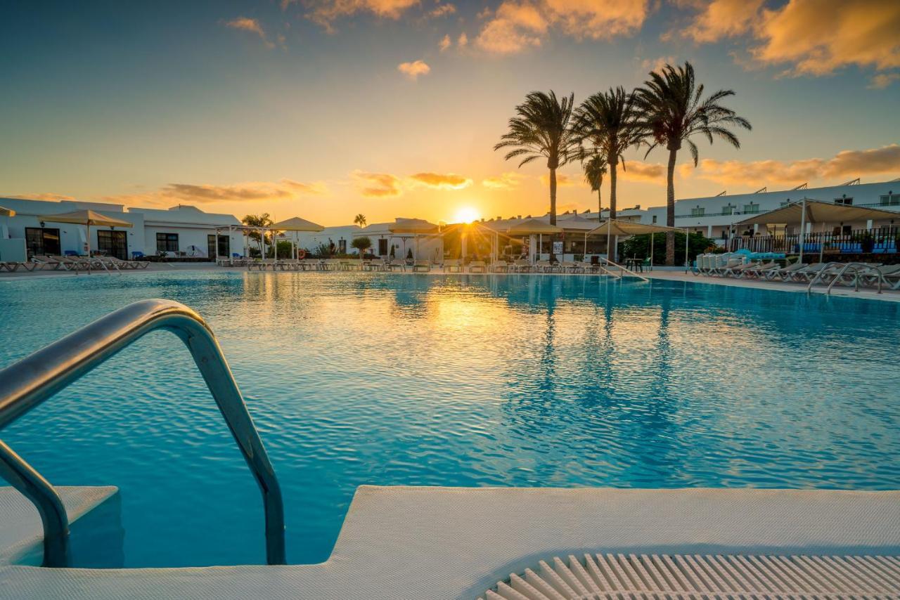 Apartamentos Santa Rosa Costa Teguise Bagian luar foto